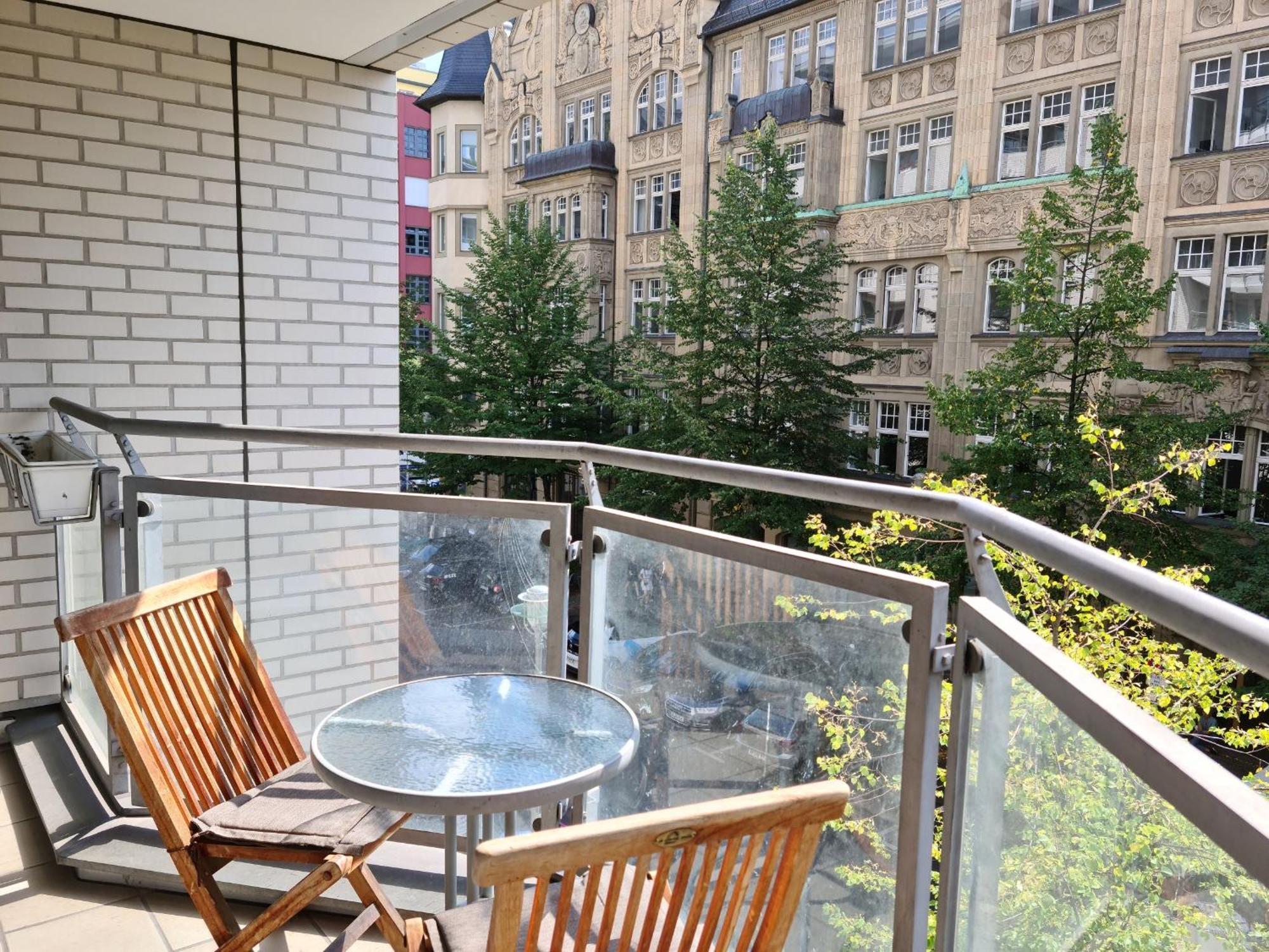 Topdomizil Apartments Checkpoint Plaza Berlin Bagian luar foto